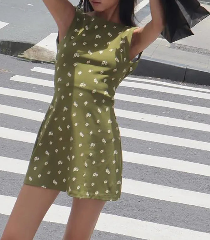Ditsy Floral Print Scoop Neck Sleeveless Fit and Flare Mini Dress