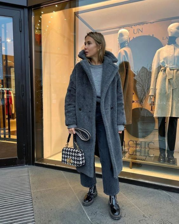 | Long teddy coat