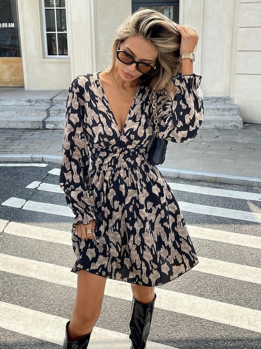 Ruffle Geometric Print Long Sleeve Mini&Short Dresses