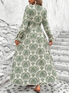 Estefanía Aesthetic Smocked Printed Dress with Flounced Sleeves and V Neck Boutique Collection