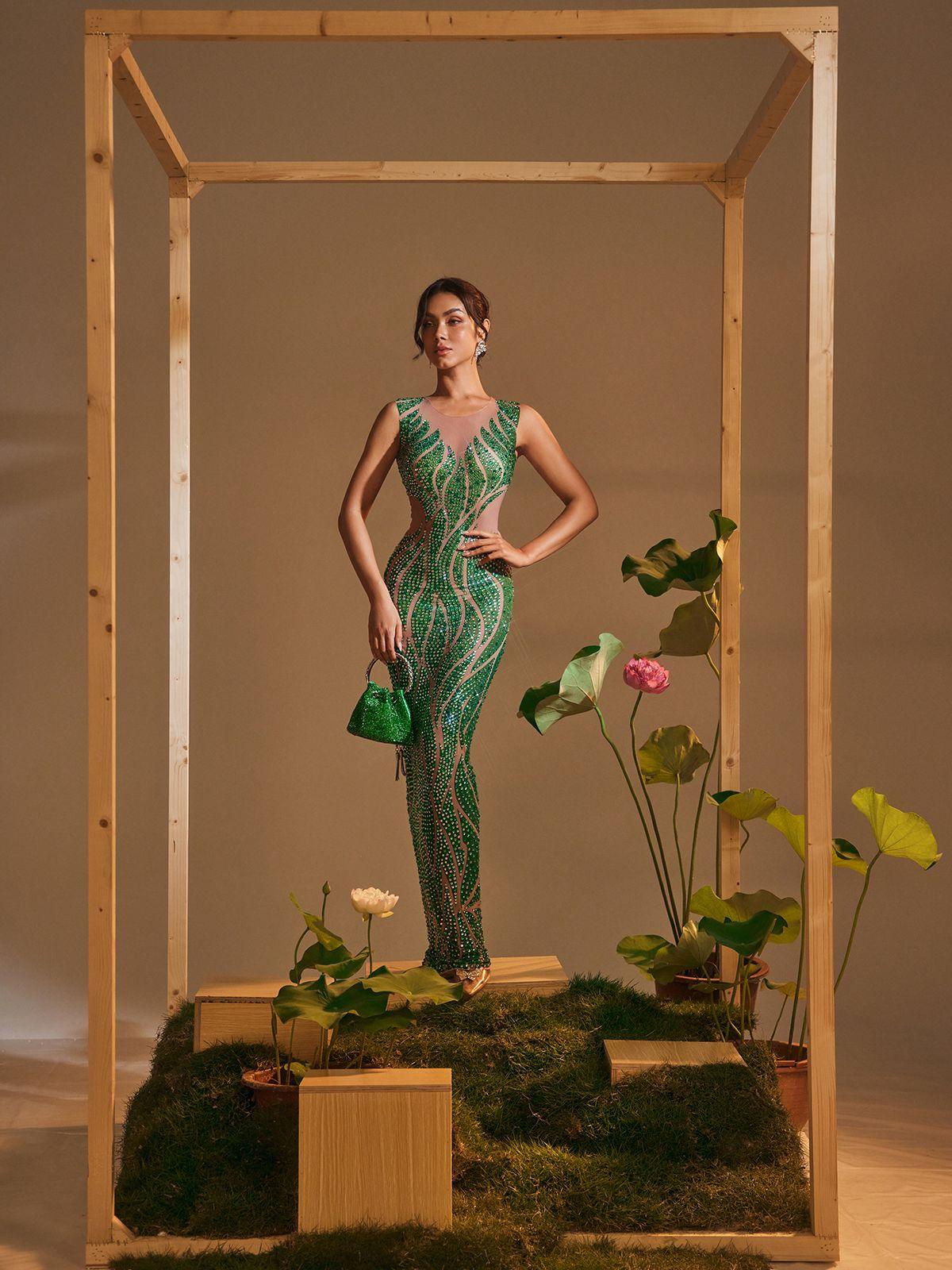 Rhinestone Wave Print Illusion Mesh Column Maxi Gown