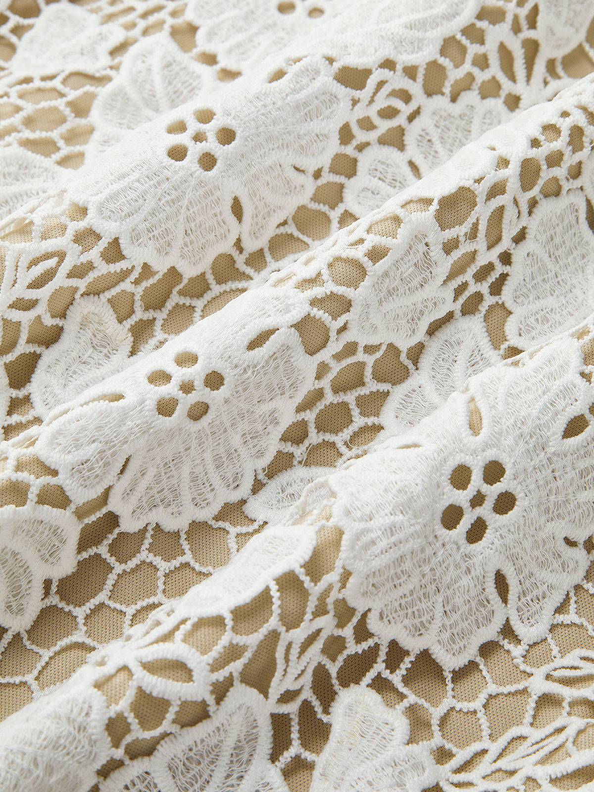 Spaghetti Strap Floral Lace Scalloped Hem Sheer Overlay Maxi Dress