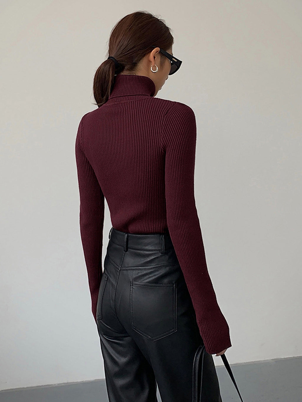 | Women’s Ribbed Turtleneck Sweater