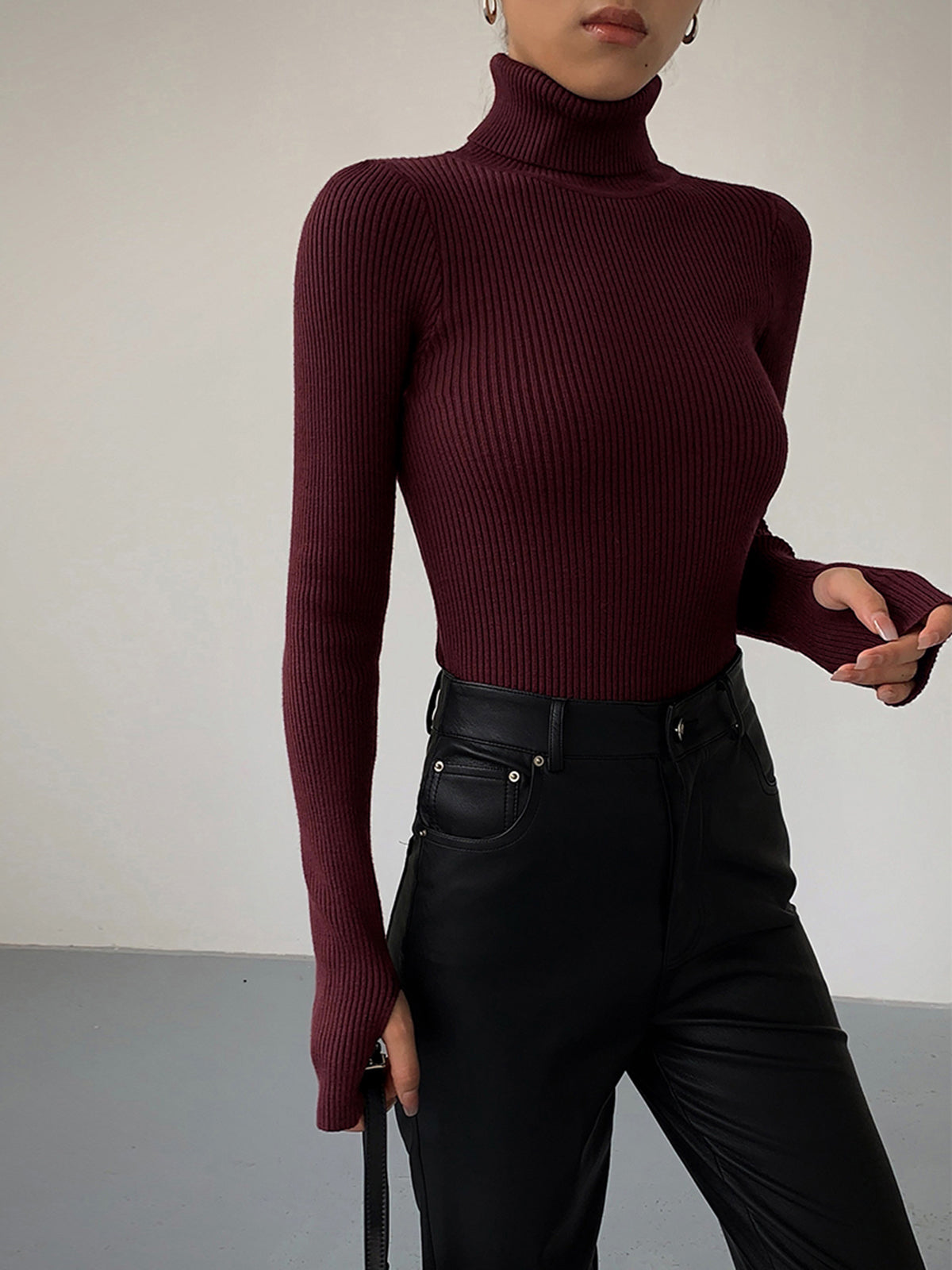 | Women’s Ribbed Turtleneck Sweater