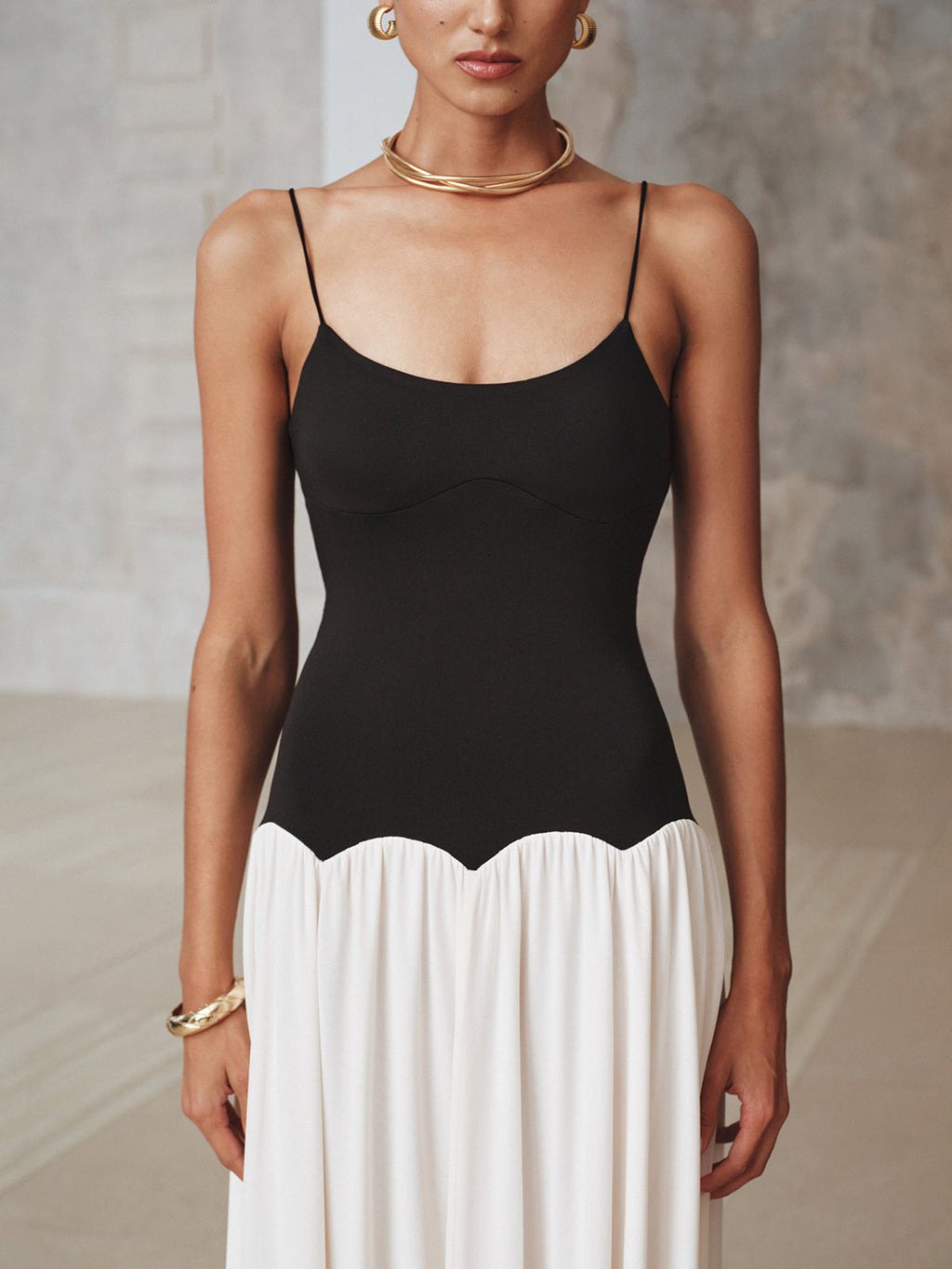 Two-Tone Lace-Up Backless Spaghetti Strap Gathered Maxi Dress