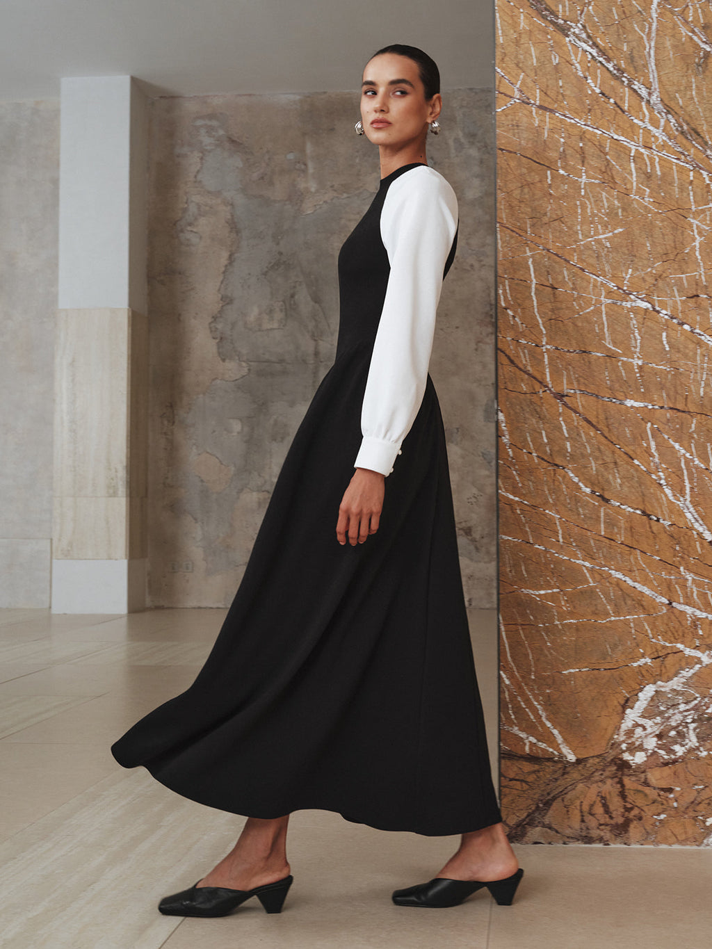 Mock Neck Contrast Raglan Sleeve Gathered Pleated Maxi Dress