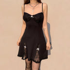 Lace Trim Sweetheart Bow Lace Inset Slit Bodycon Mini Dress