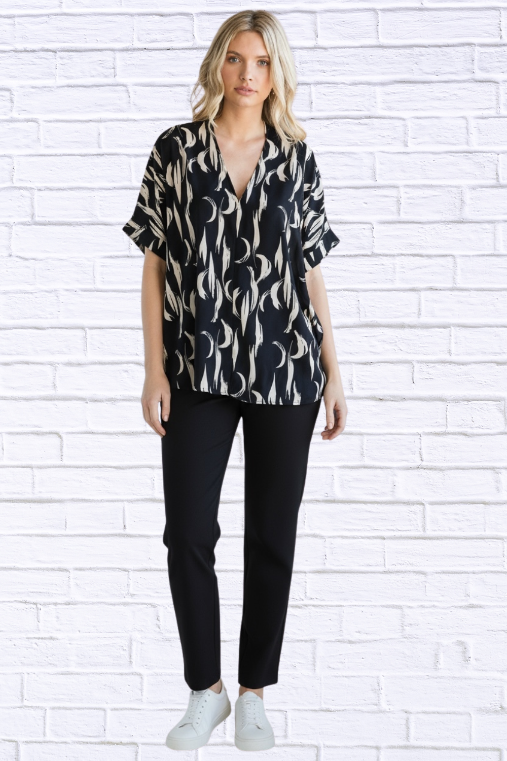 Jodifl Black and Cream Relaxed Top
