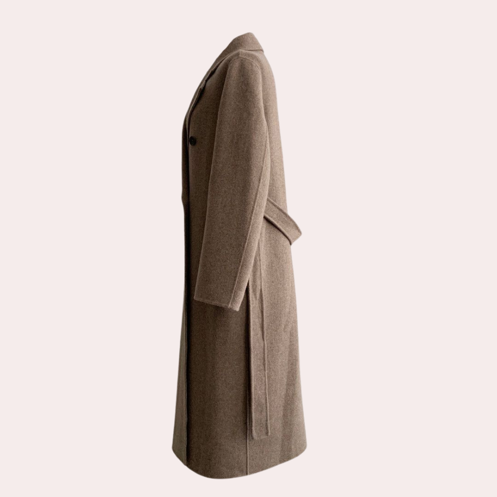 | Tailored winter coat
