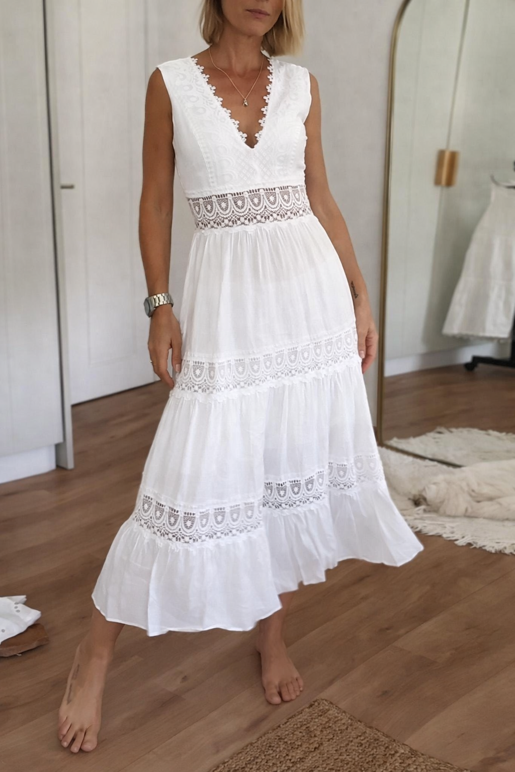 Indira | Lace V-Neck Dress