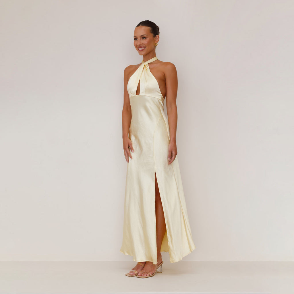 Karol Exclusive Sofia Dress – Flowing Elegance with Halterneck Detail Designer Edit