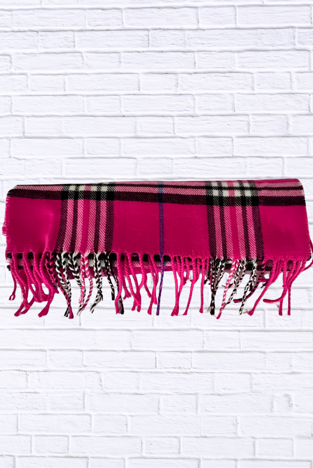 Chic Plaid Scarf _ Cozy, Trendy, and Timeless Style