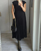 Simona Exclusive Sleeveless Dress with Pleats Evening Wear Edit