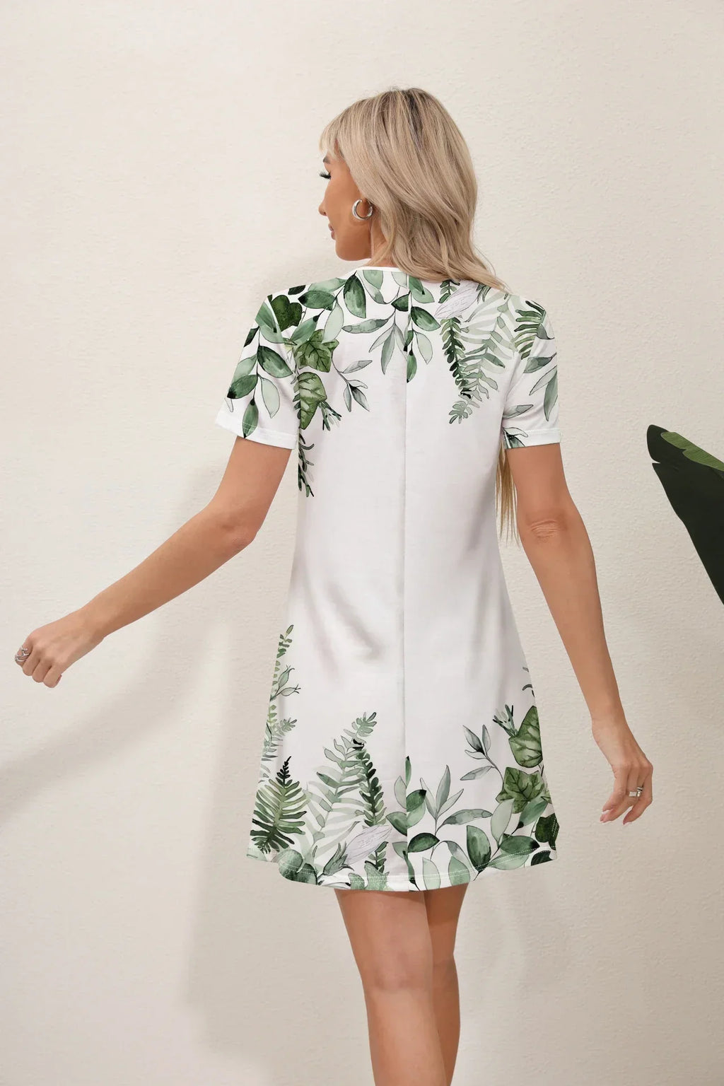 Round Neck Short Sleeve Botanical Leaf Placement Print Mini Dress