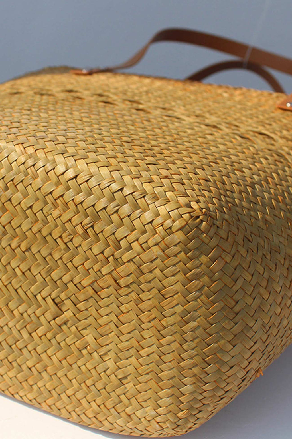 Handwoven Large Capacity Tote Straw Bag