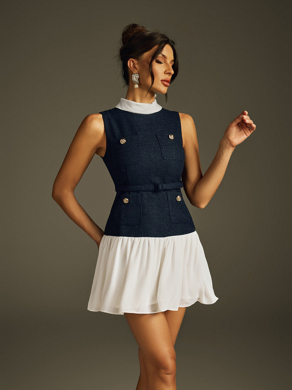 Sleeveless Mock Neck Contrast Vest Pleated Skirt Mini Dress