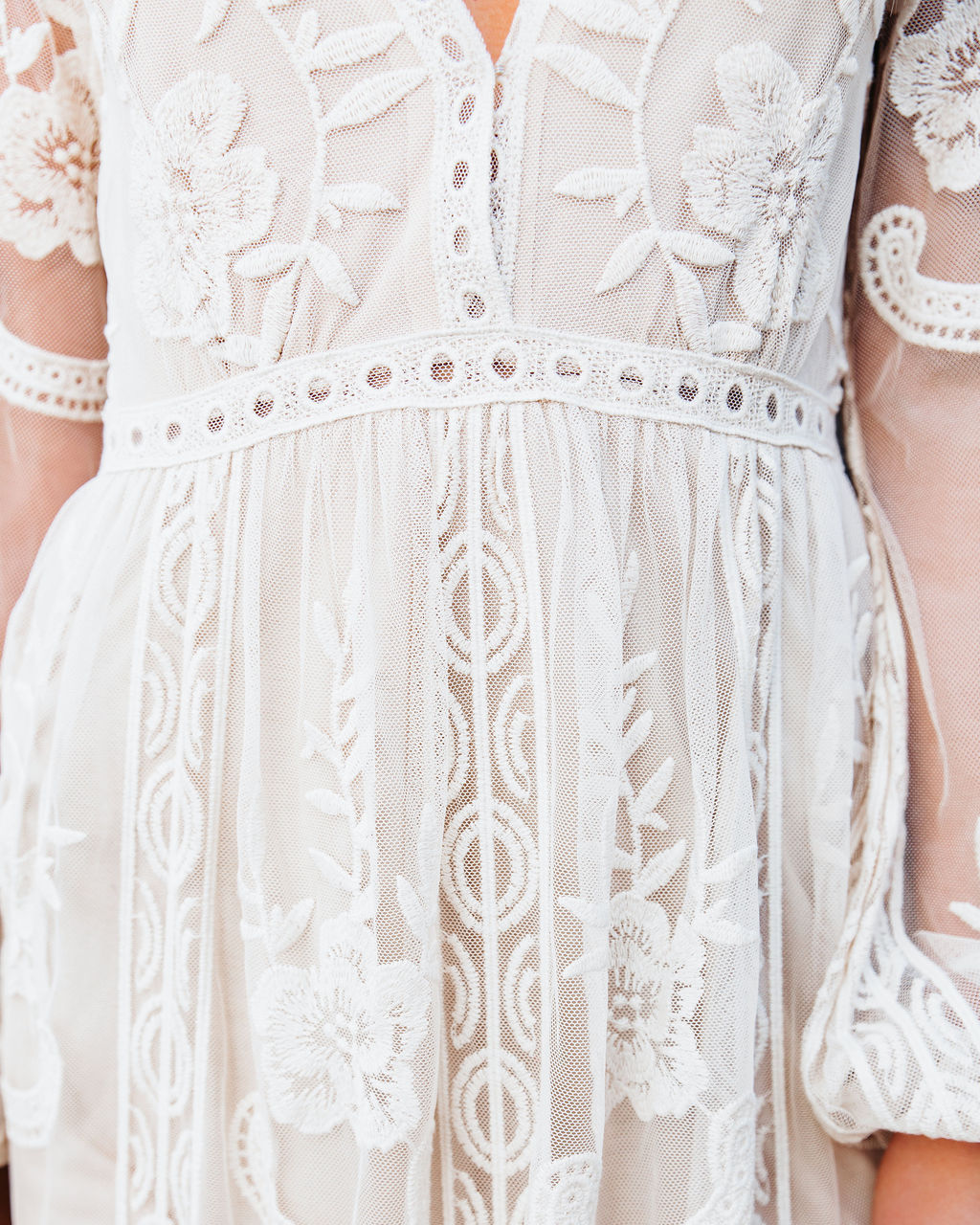 Embroidered Lace Deep V Neck Balloon Sleeve Thigh Slit Maxi Dress