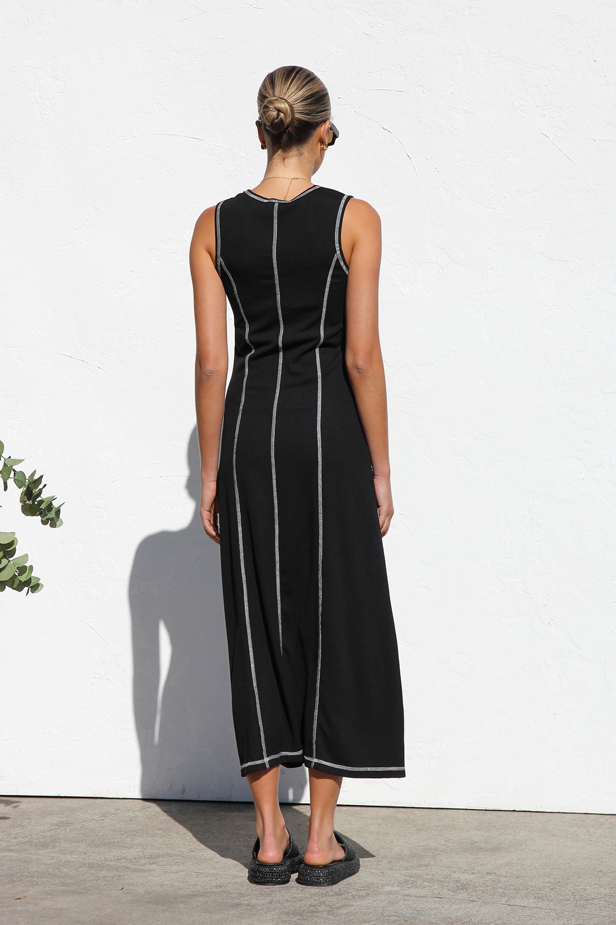 Paloma Boutique Dress Black Chic Silhouette Collection