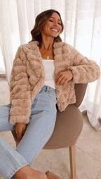 | Teddy crop jacket, line pattern