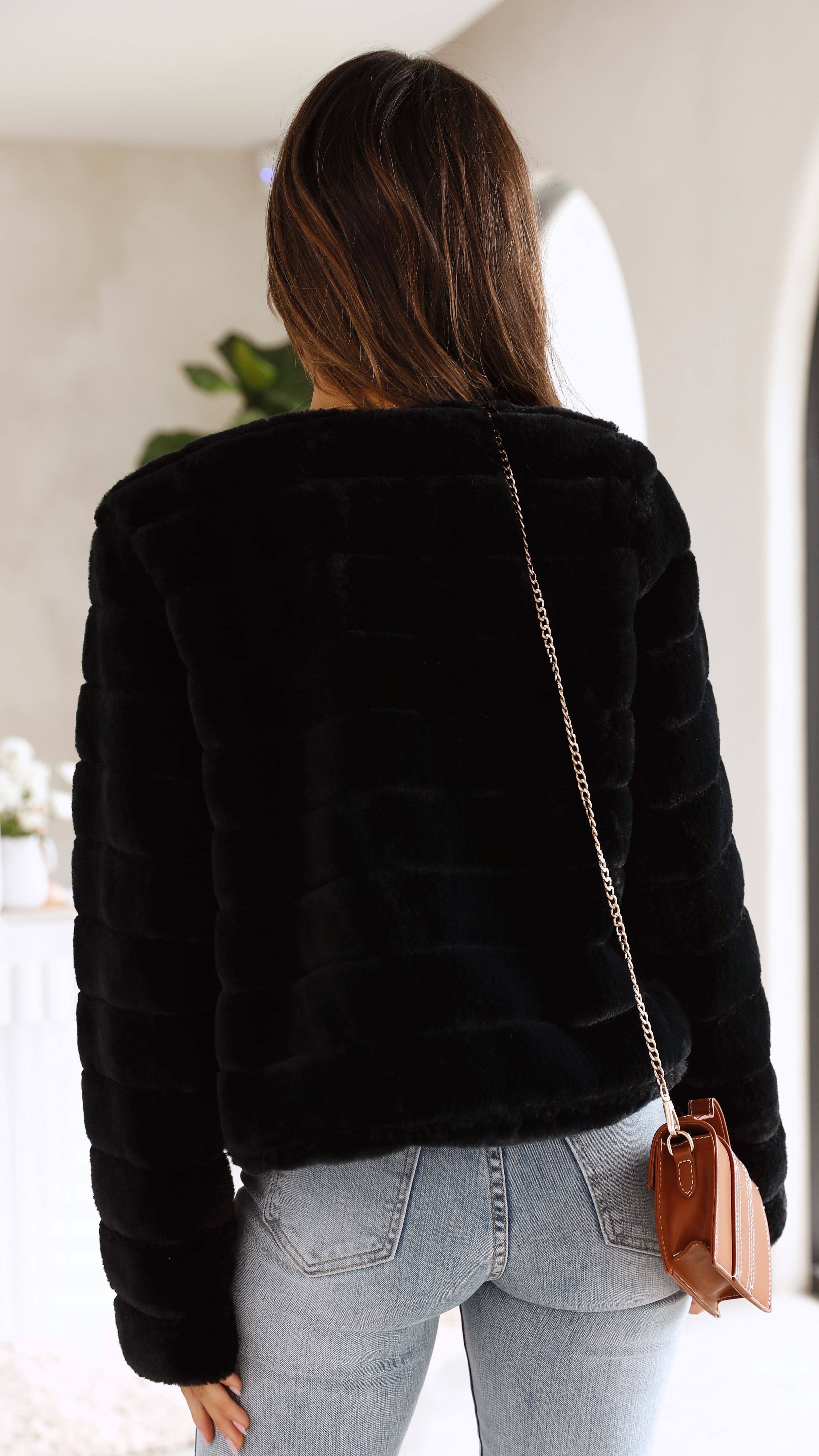| Teddy crop jacket, line pattern