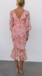 Laia Timeless Floral Summer Dress Chic Silhouette Collection