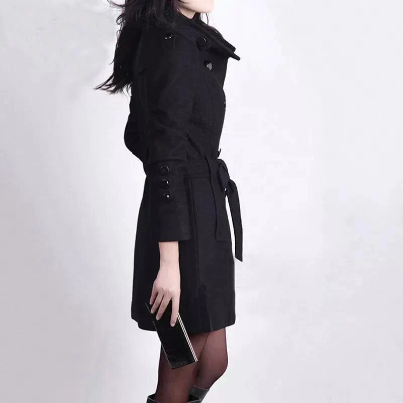 | Women's coat with adjustable belt