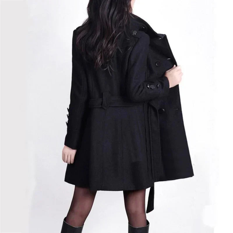 | Women's coat with adjustable belt