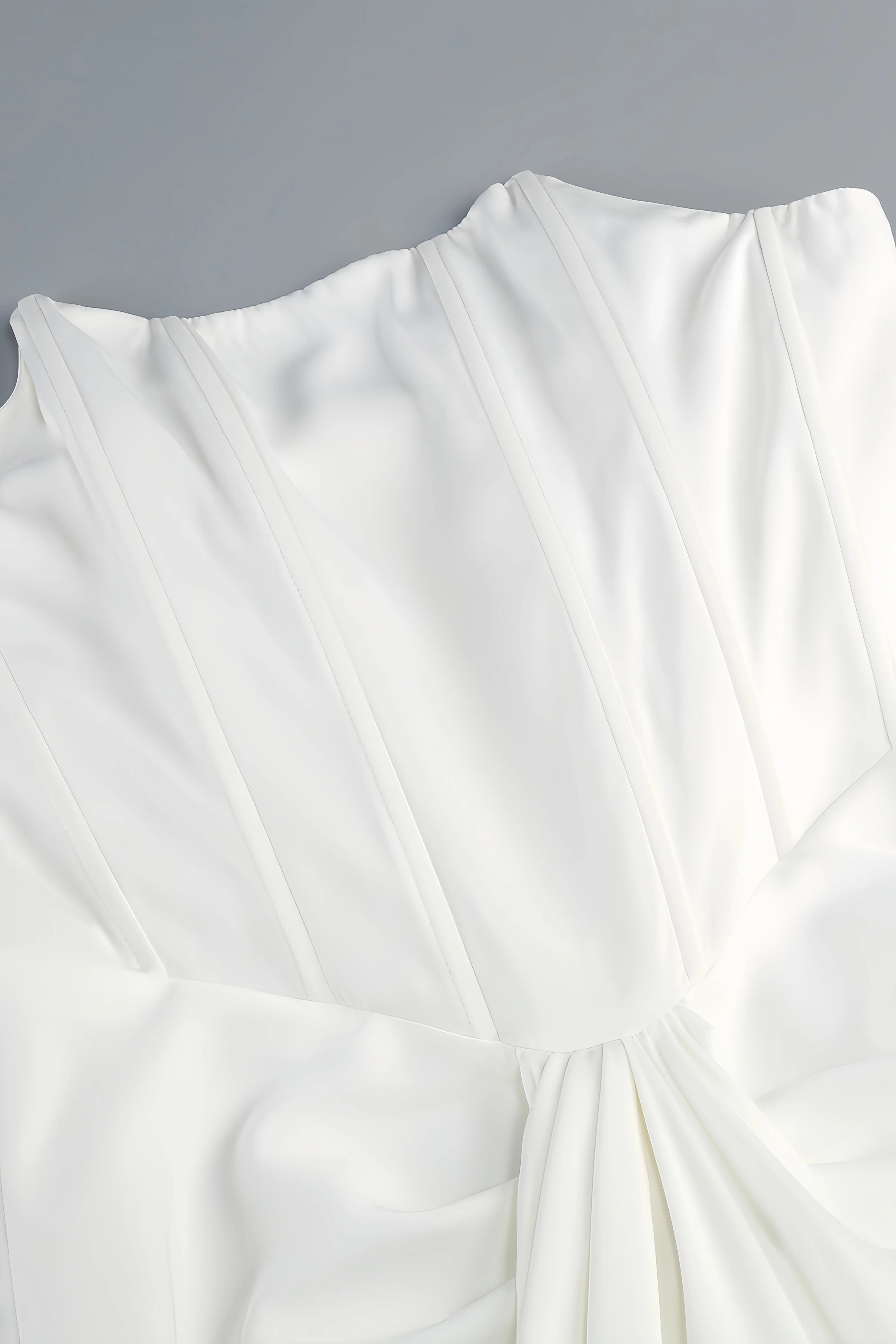 Donna White Strapless Fishbone Maxi Dress