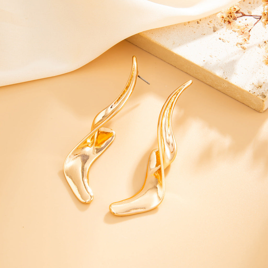 Asymmetrical Twist Geometric Stud Earrings