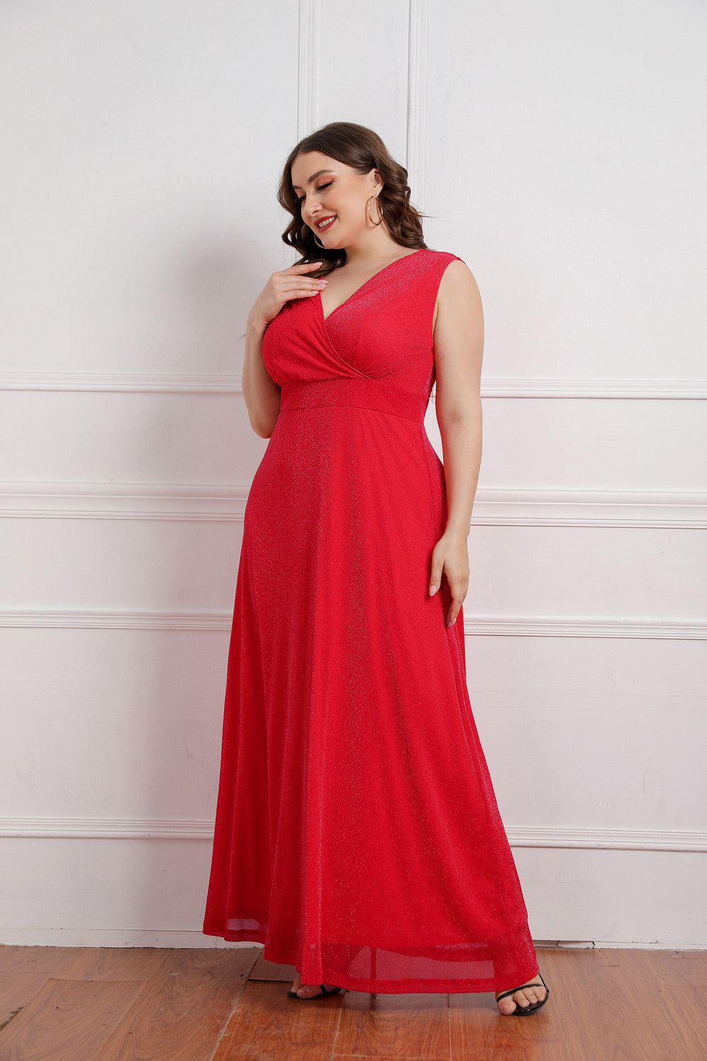 Sleeveless V-neck Maxi Dress