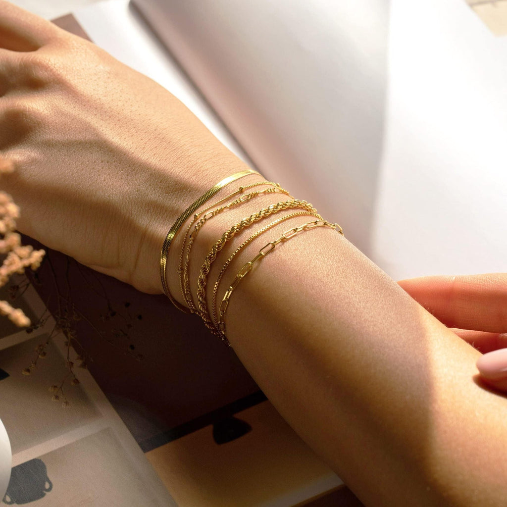 Minimalist 18K Gold Stainless Steel Chain Bracelet