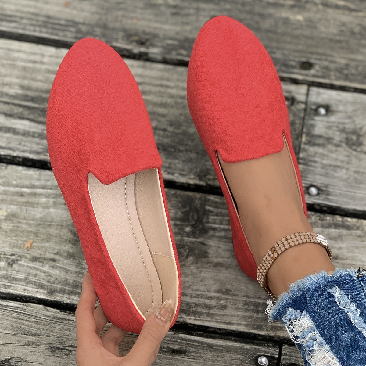 AmyVictoria | Simple Solid Color Pointed Toe Flat Shoes