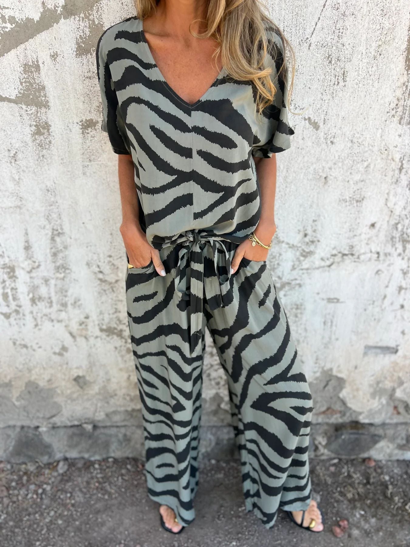 Zebra Pattern V neck Lace up Top Wide Leg Pants Two Piece