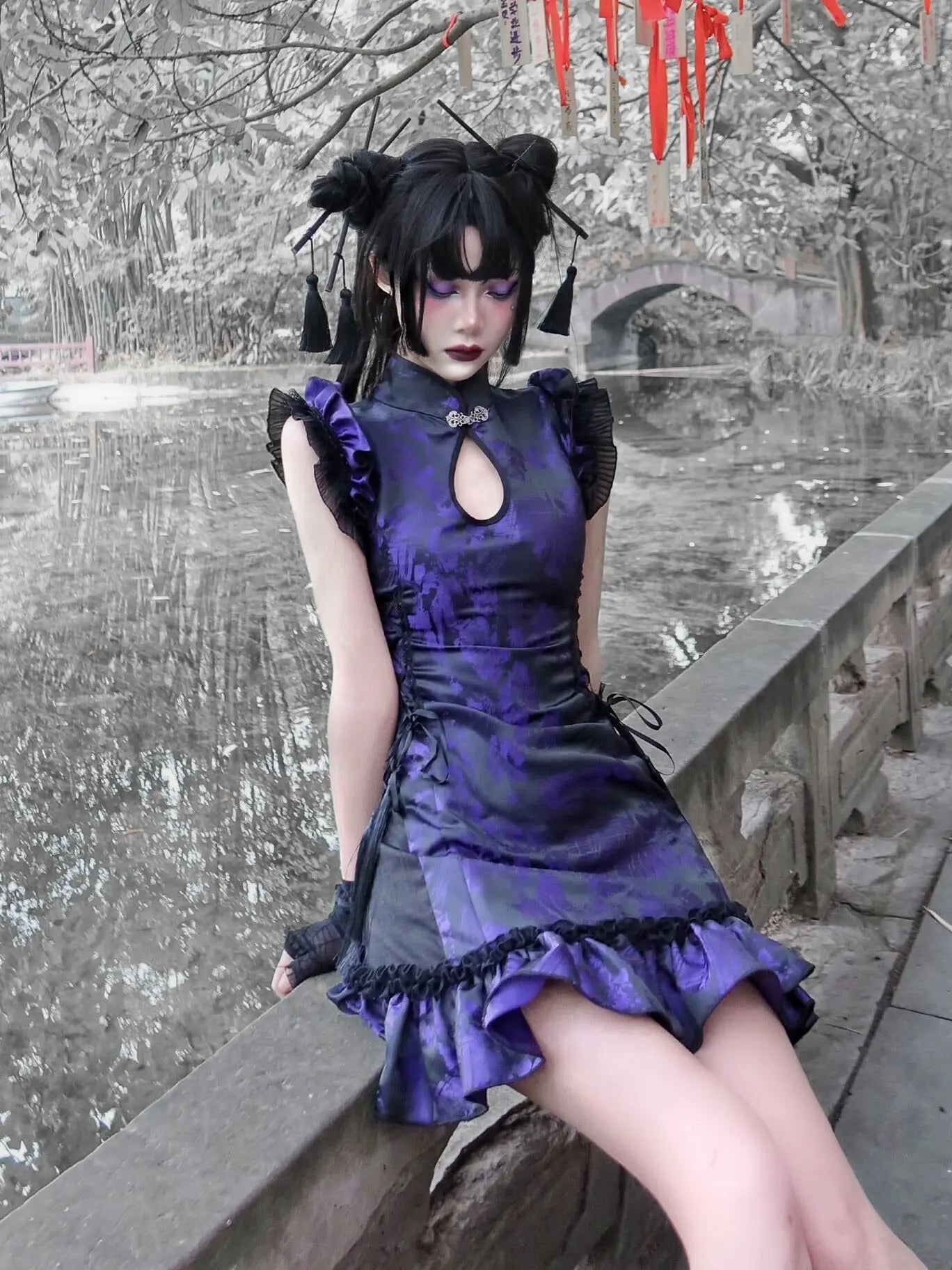 Brocade Stand Collar Lace Up Side Strap Sleeveless Qipao Mini Dress