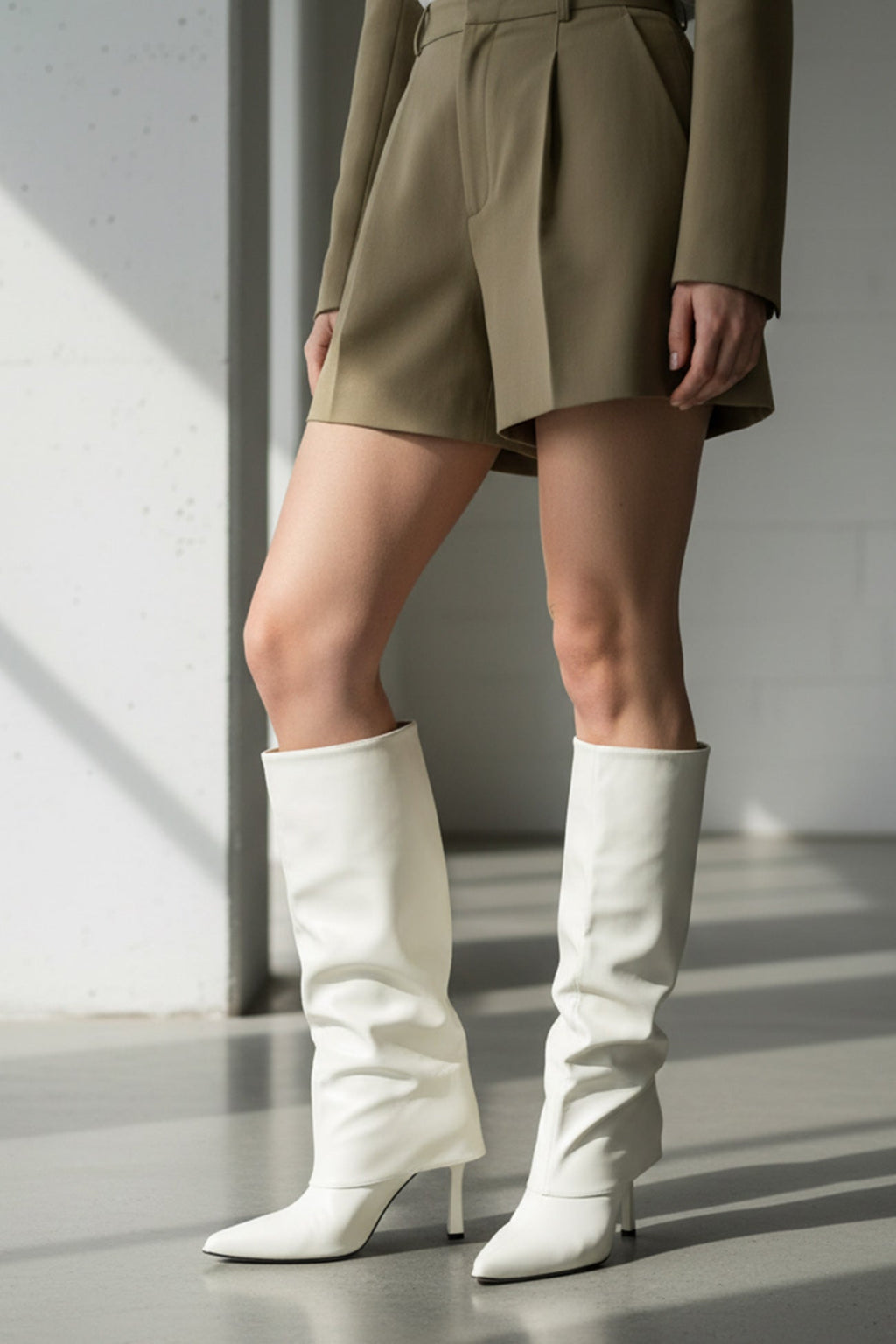 Pointed Toe Knee-High Trouser Boots