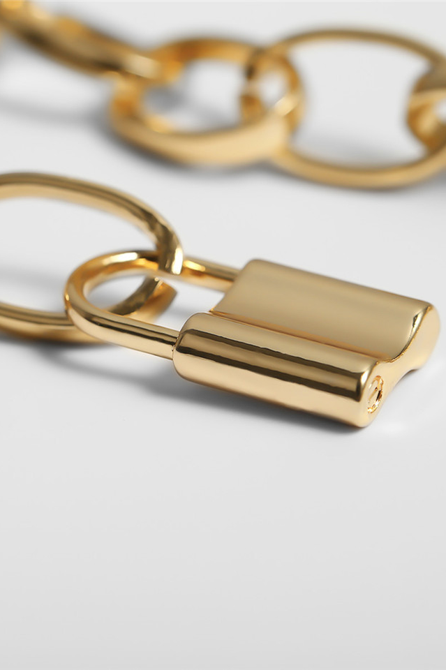 Lock Pendant Necklace with Link Chain