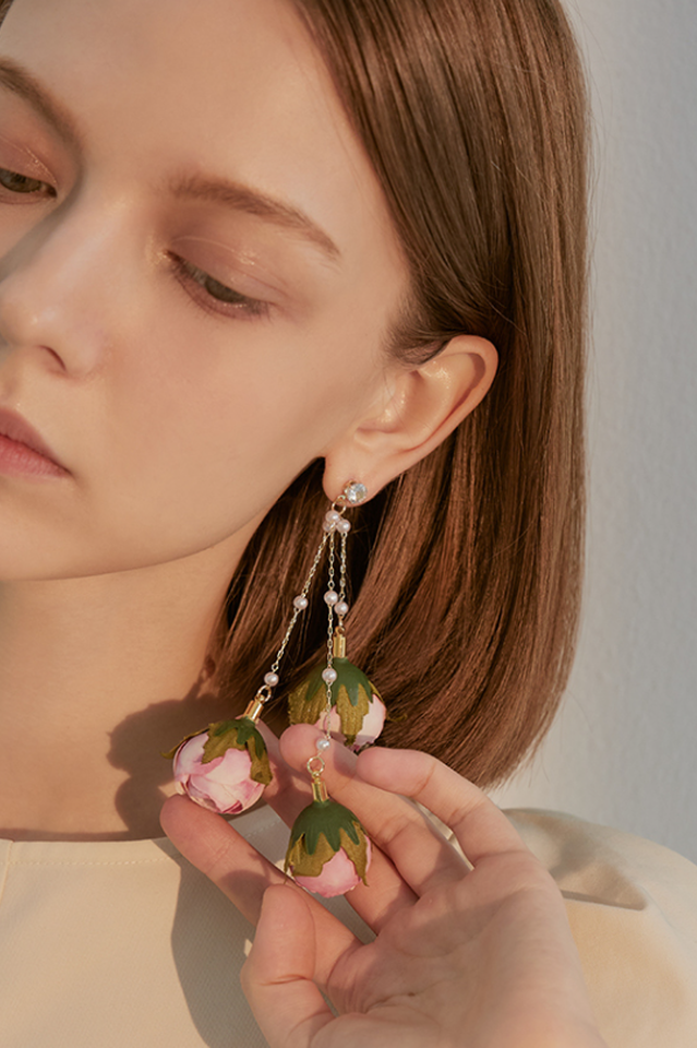 Tassel Earrings in Rose