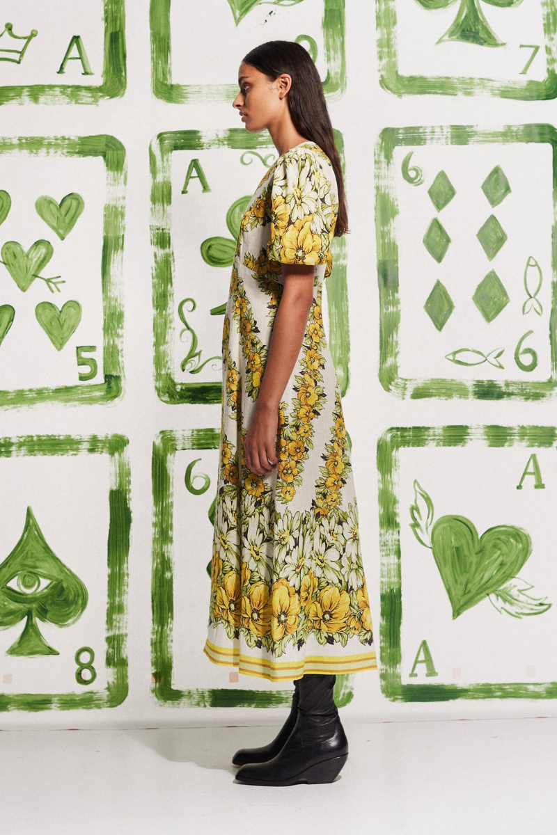 Sofía Effortless Yellow Round Neck Maxi Dress with Floral Print Boutique Collection