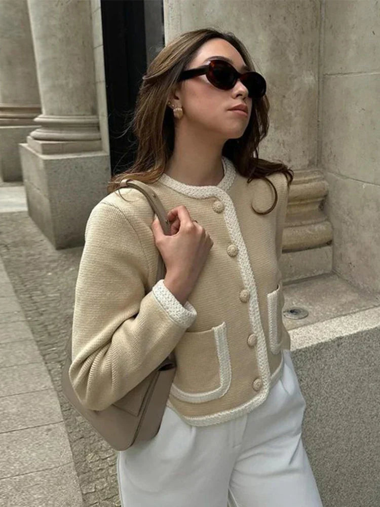 Rosie - Chic Cropped Cardigan