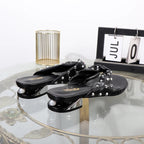 Modern ladies low heeled leather flat sandals for summer outdoor fashion