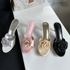 Summer Fashion Flower Woman Slippers with Thin Low Heels for Party or Stripping