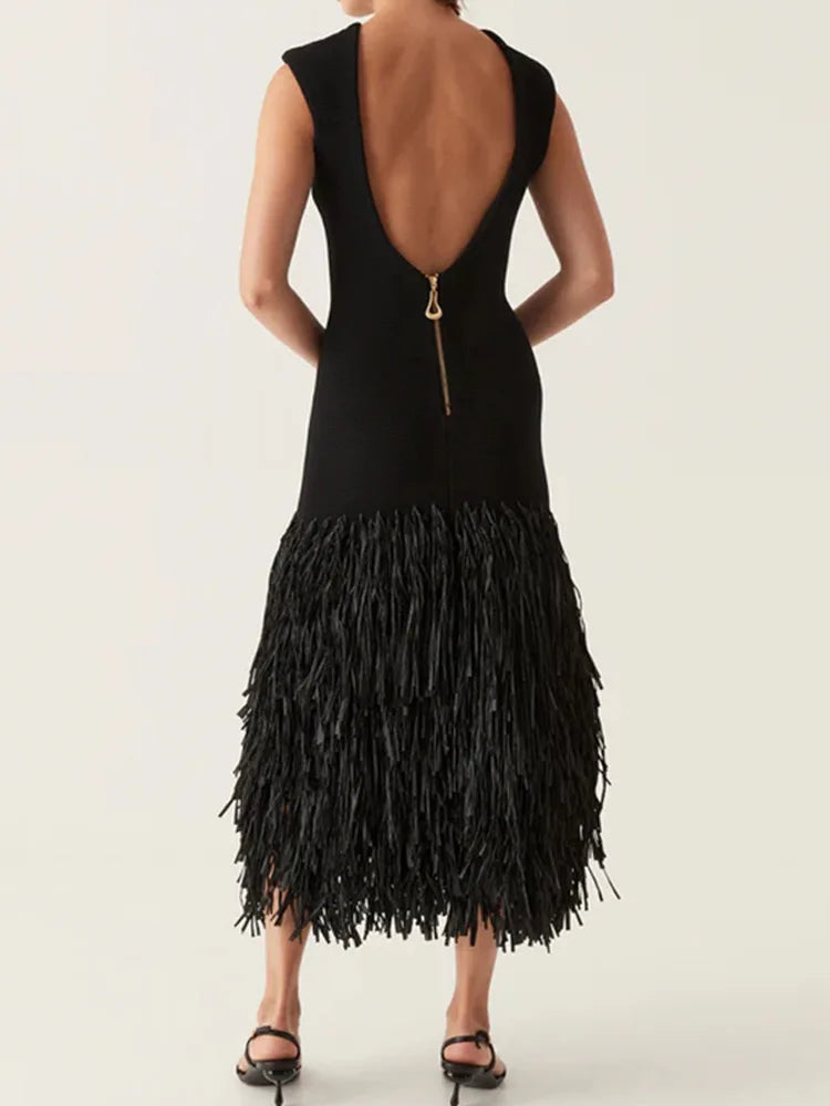 | Long dress with fringes