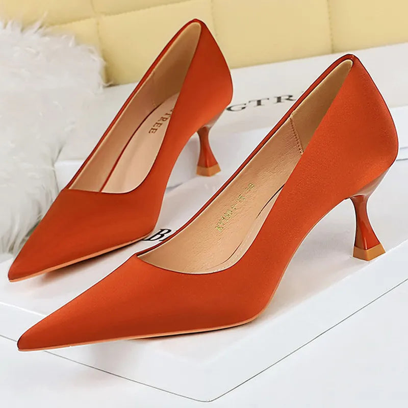 Kitten Heels 5.5 Cm Pumps in Silks and Satins for Women