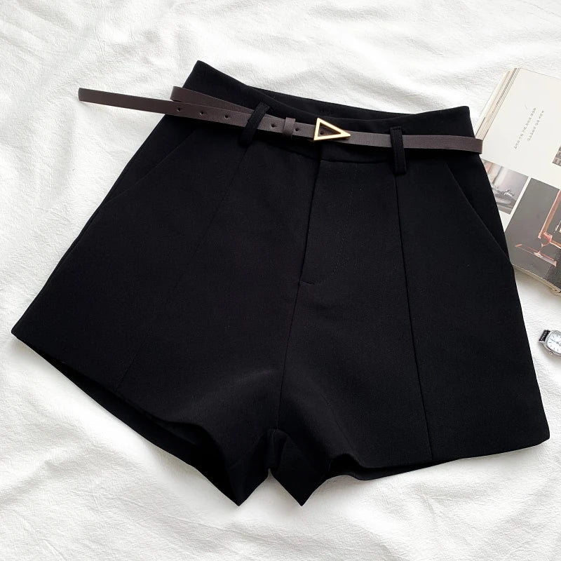 Evelyn | High-Waist Shorts
