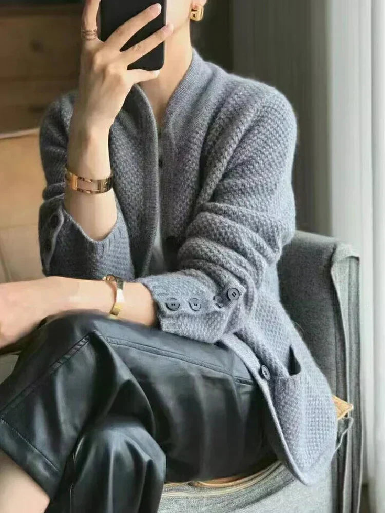 | Winter sweater in versatile design