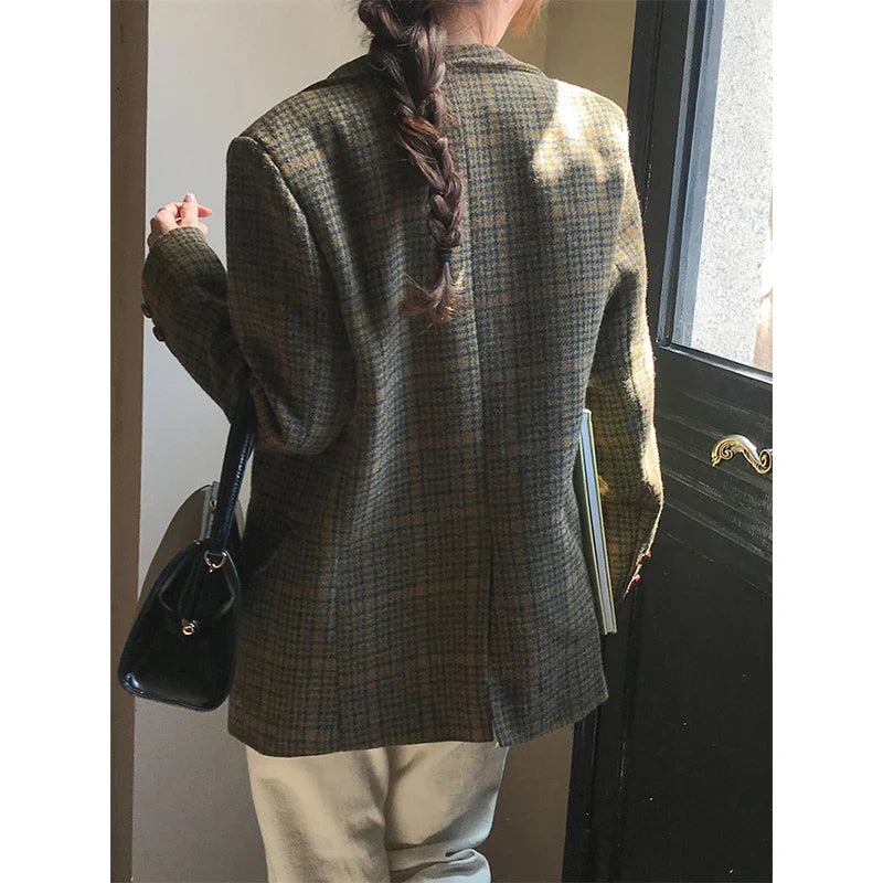 Vintage Wool Blends Coats Women Plaid Woolen Jacket Elegant Commute Blazer Korean Long Sleeve Outerwears Winter Ladies Overcoat