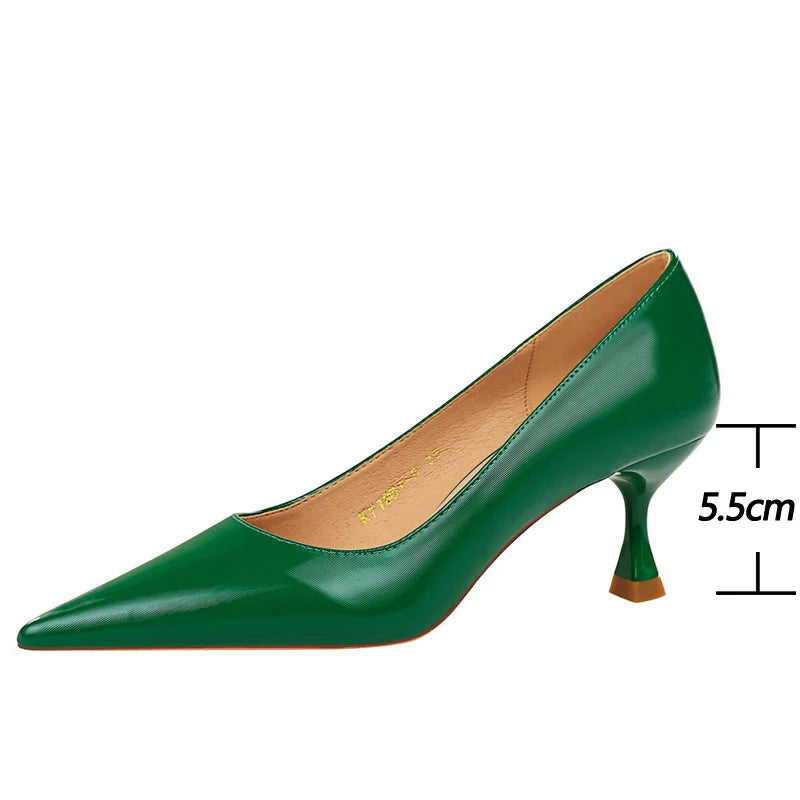 Fashion Kitten High-heeled Pumps in Pu Leather for Women