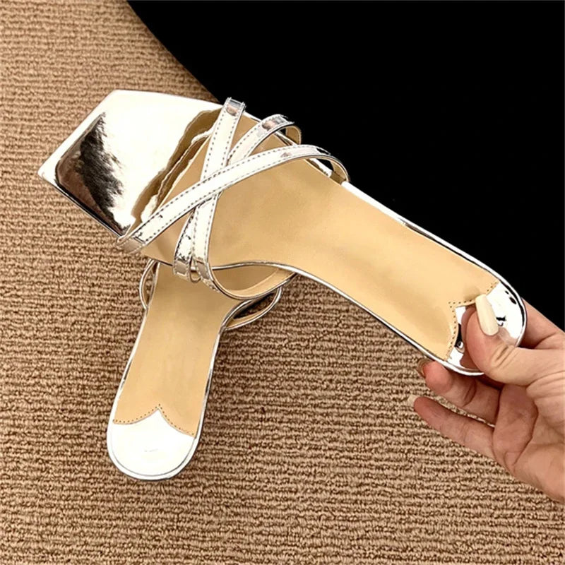 Women's Fashion Narrow Band Slip On Low Heel Slipper
