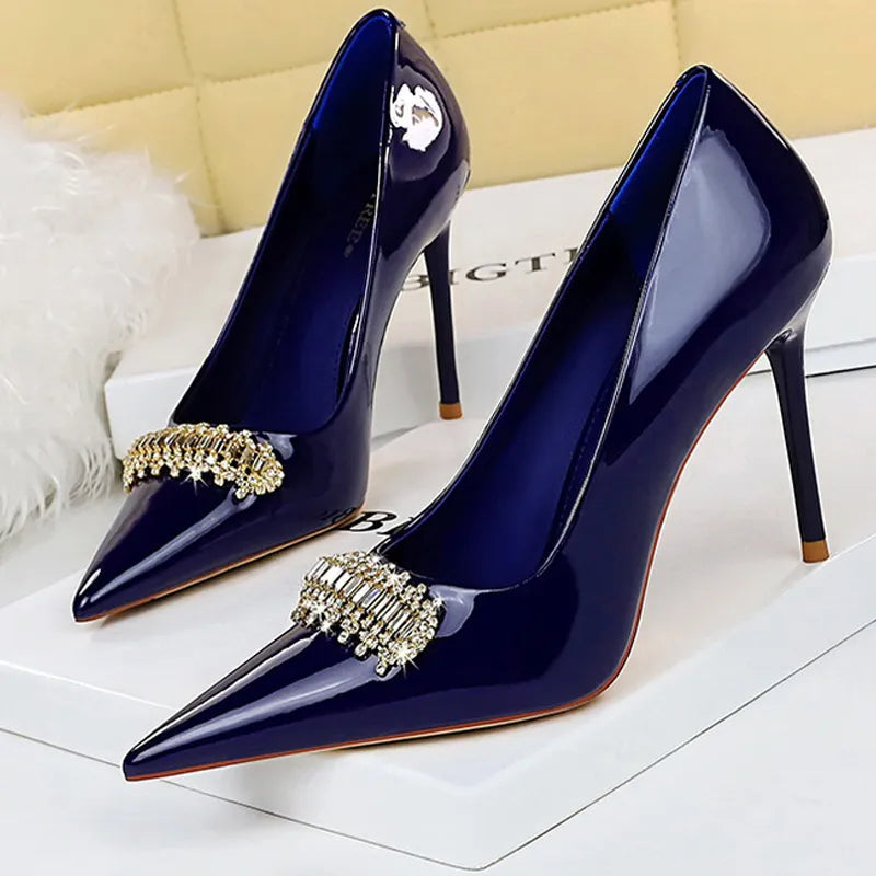 Rhinestone Women Pumps in Patent Leather with High Heels for Luxury Banquets