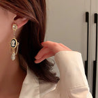 Lizakosht Retro Queen Coin Pendant Earrings for Women Gold Metal Clear Crystal Dangle Chains Brincos